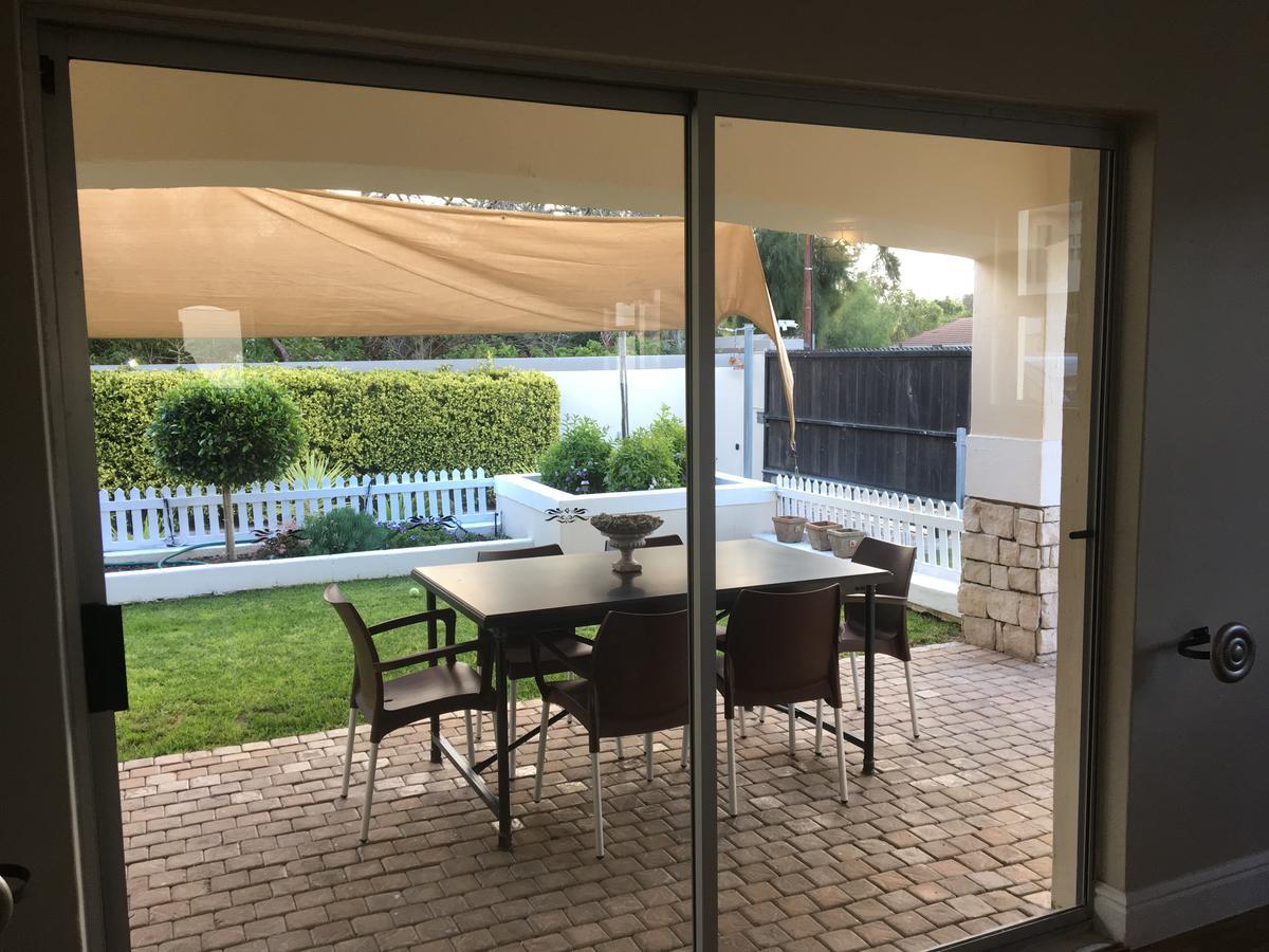 African Palm Cottage And Guesthouse Durbanville Exterior foto