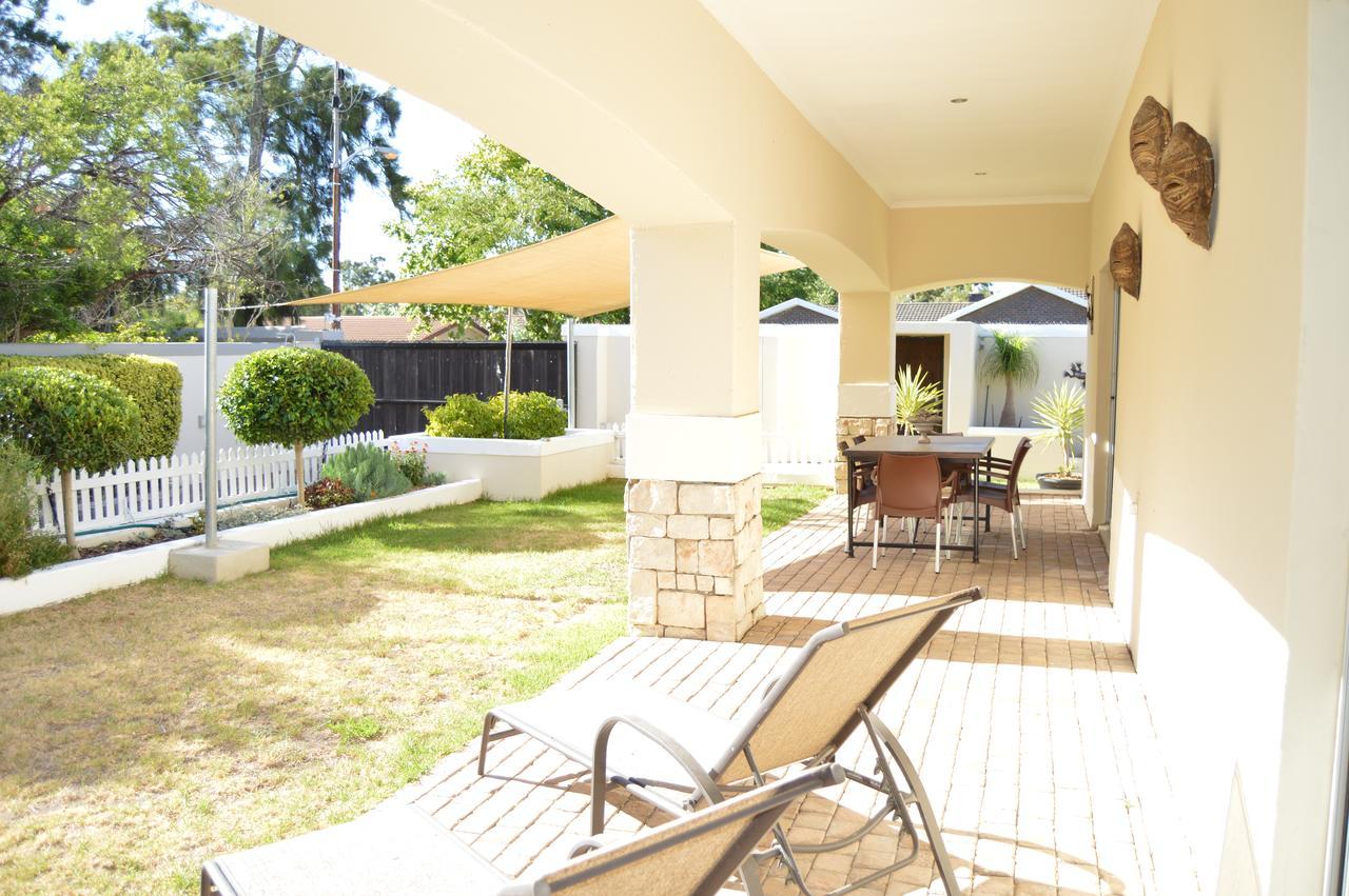 African Palm Cottage And Guesthouse Durbanville Exterior foto