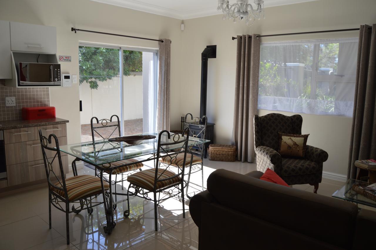 African Palm Cottage And Guesthouse Durbanville Exterior foto